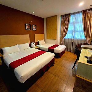 Eight Days Boutique Hotel - Permas Jaya